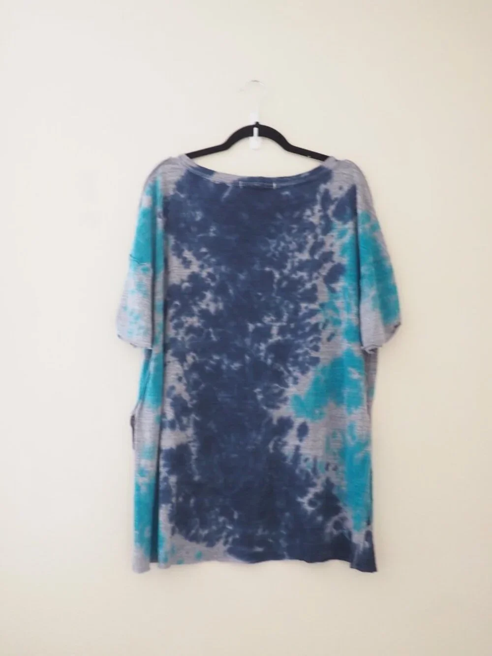 We The Free People Oversized Blue Tie-Dye Short Sleeve Tee Shirt sz M
